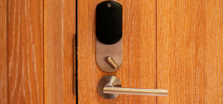 Automatic Locking Door Knob Lennox